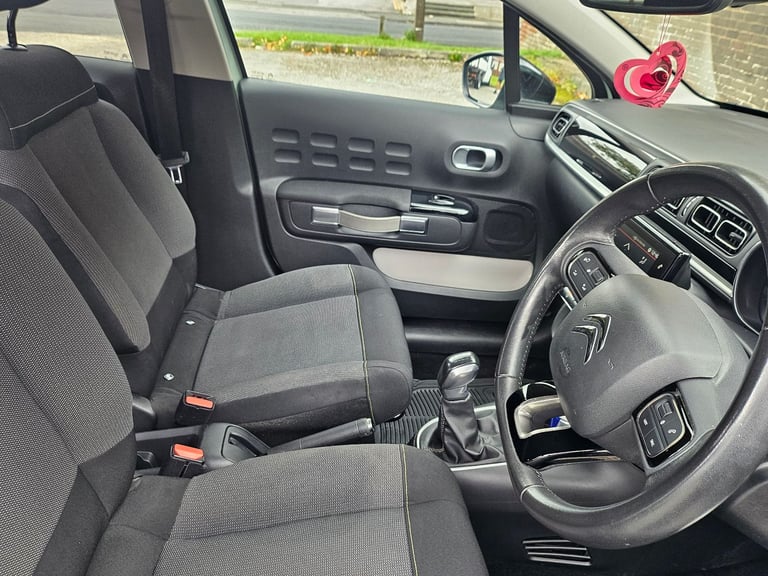 Citroen, C3, Hatchback, 2017, Manual, 1199 (cc), 5 doors