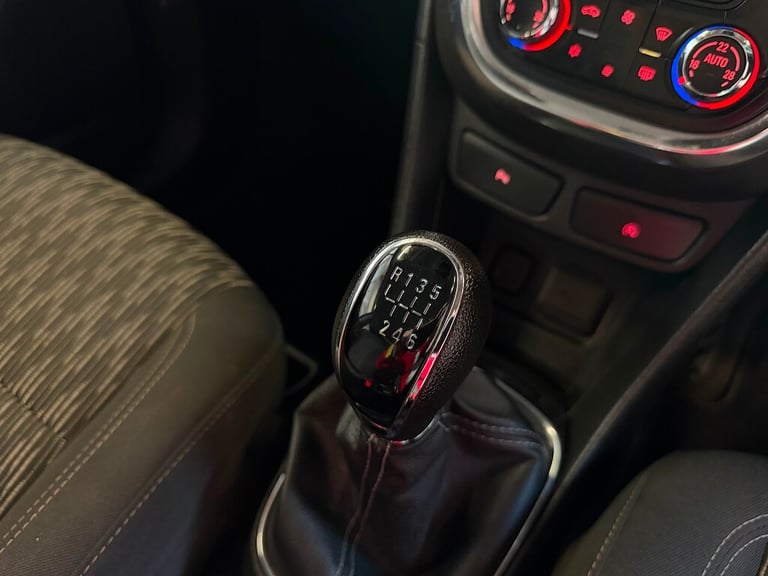 2016 Vauxhall Mokka 1.4i Turbo Exclusiv SUV 5dr Petrol Manual 2WD Euro 6 (s/s) (140 ps) SUV Petro...