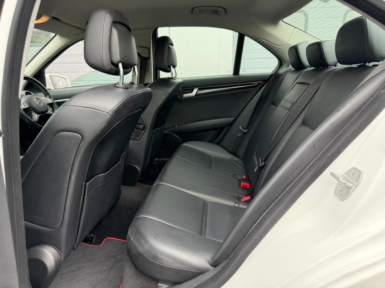 2012 Mercedes-Benz C-Class C220 CDI BlueEFFICIENCY Executive SE 4dr Auto SALOON Diesel Automatic