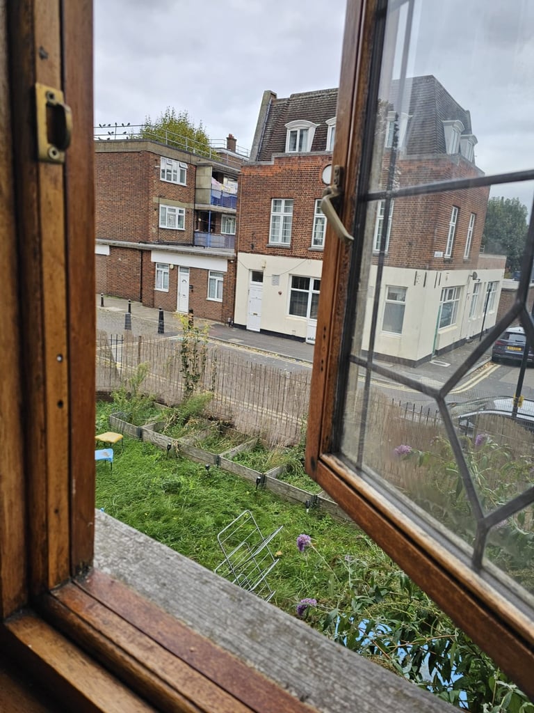 Room share in flat 
