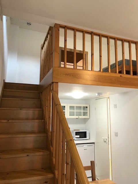  double Studio with  separate bedroom, n22, 2mins to tube