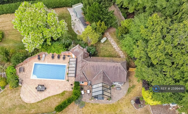image for 2 bedroom house in The Lodge, Winchester, SO21 (2 bed) (#2599446)