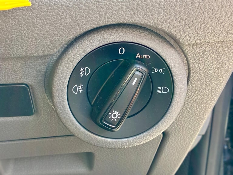 2023 VW Transporter Camper 2.0 TDI T28 Highline **Only 11,000 Miles - Day Van**