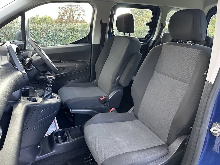 2019 Vauxhall Combo Life Turbo Design MPV Petrol Manual