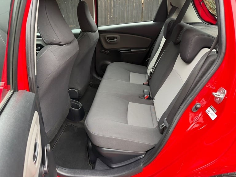  Toyota Yaris 1.5 Hybrid Icon 5dr CVT AUTOMATIC Petrol/Electric Hybrid