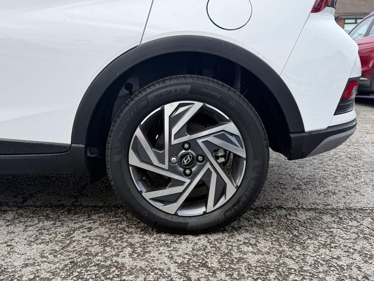 2025 Hyundai BAYON 1.0 T-GDi Advance SUV 5dr Petrol DCT Euro 6 (s/s) (100 ps) HATCHBACK Petrol Au...