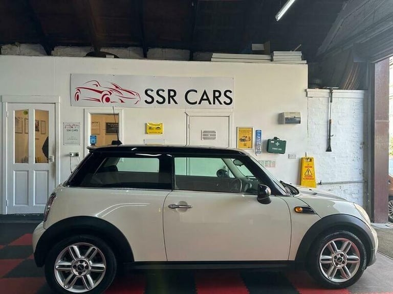 MINI Hatch 1.6 Cooper Hatchback 3dr Petrol Manual Euro 5 (s/s) (122 ps)