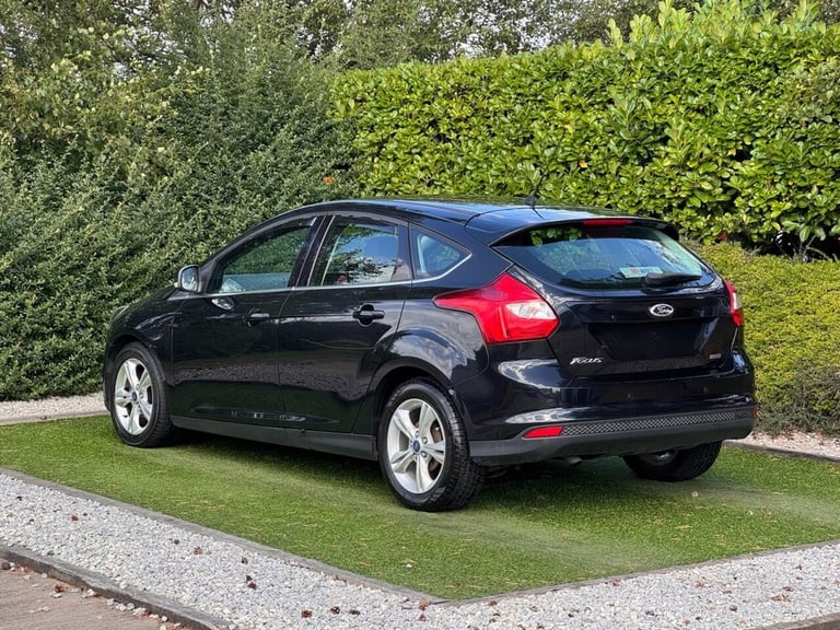 2013 Ford Focus 1.0T EcoBoost Zetec Hatchback 5dr Petrol Manual Euro 5 (s/s) (125 ps) Hatchback P... - Image 6