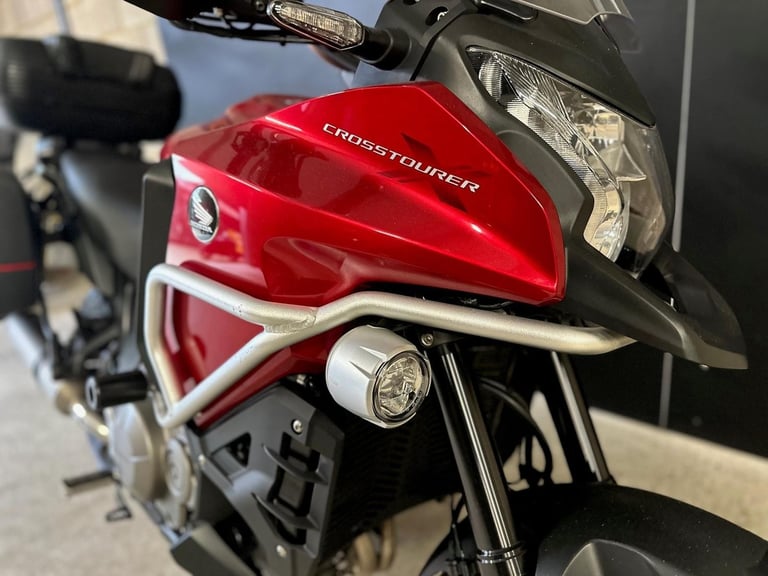 Stunning 2014/64 Honda VFR1200 CrossTourer Motorcycle 