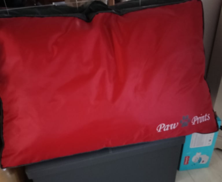 Large New Dog Bed