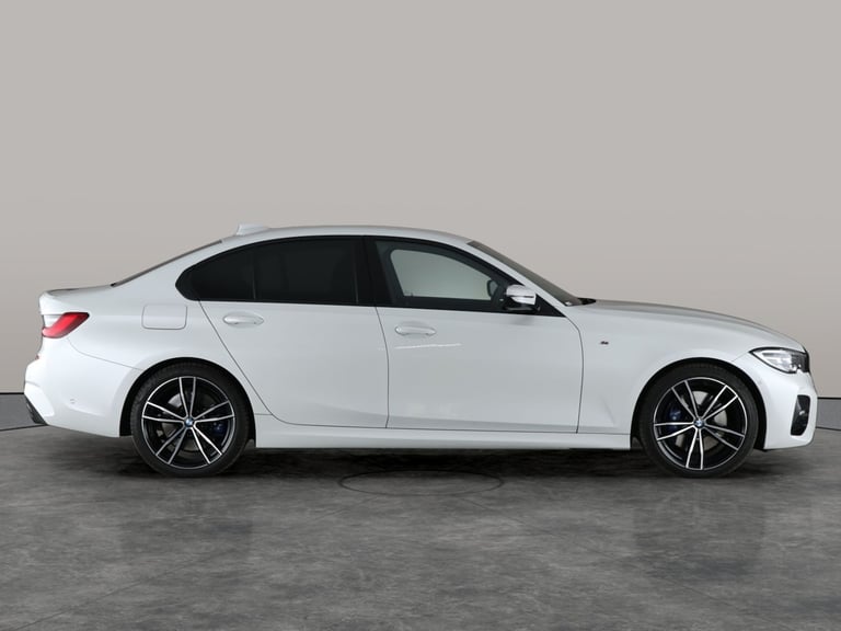 2019 BMW 3 Series 2.0 320i M Sport Saloon 4dr Petrol Auto xDrive Euro 6 (s/s) (184 ps) - HEAT Sal...