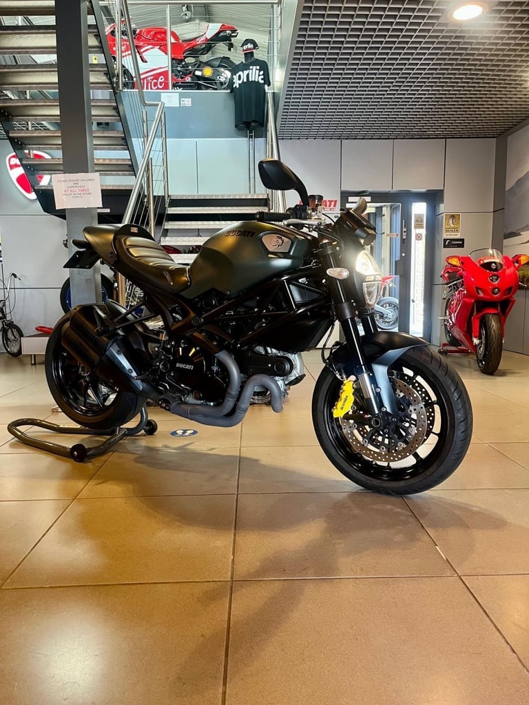 *SOLD* DUCATI MONSTER 1100 EVO SPECIAL EDITION DIESEL