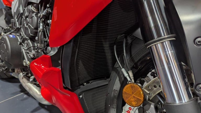 2025 Ducati Diavel V4 1158 Ducati Quick Shift Euro 5