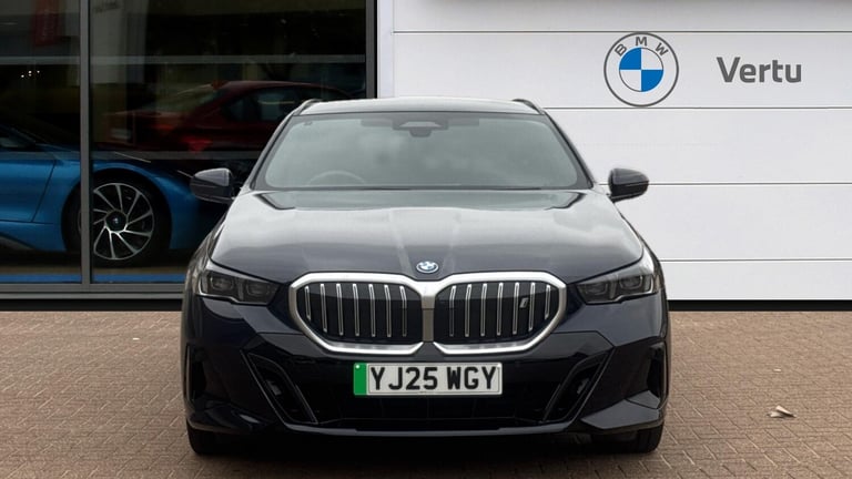 2025 BMW i5 250kW eDrive40 M Sport 84kWh 5dr Auto Electric Estate Estate Electric Automatic