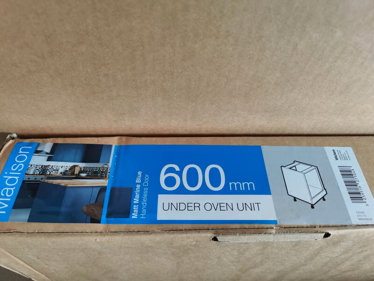 Wickes 4 new kitchen cabinets & doors