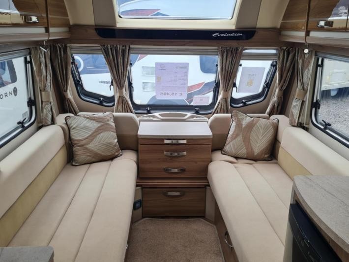 2016 Swift Challenger EVO 480 Used Caravan