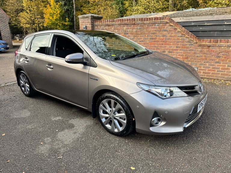 2013 Toyota Auris 1.8 VVTi Hybrid Excel 5dr CVT Auto HATCHBACK Petrol/Electric Hybrid Automatic