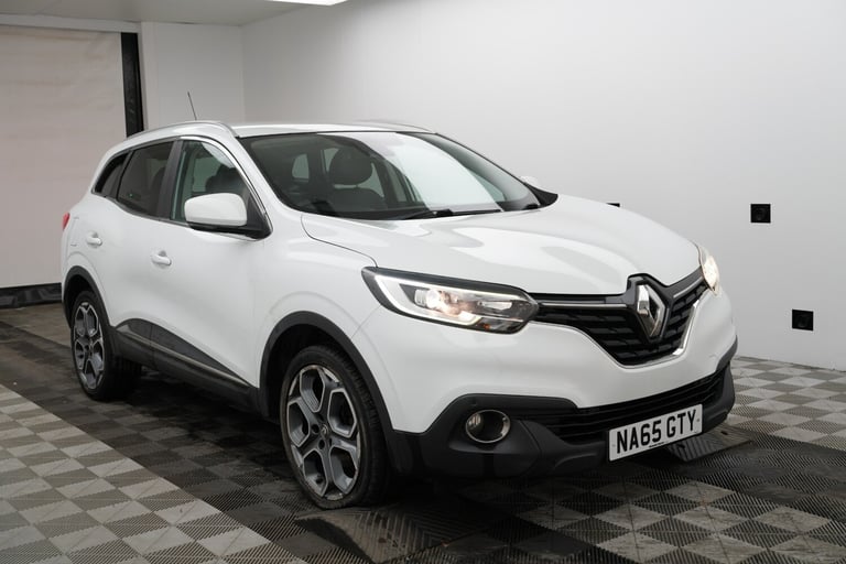 image for  ** WHITE ** 2015 Renault Kadjar 1.6 dCi Dynamique S Nav 5 dr 4WD ** MUST SEE **