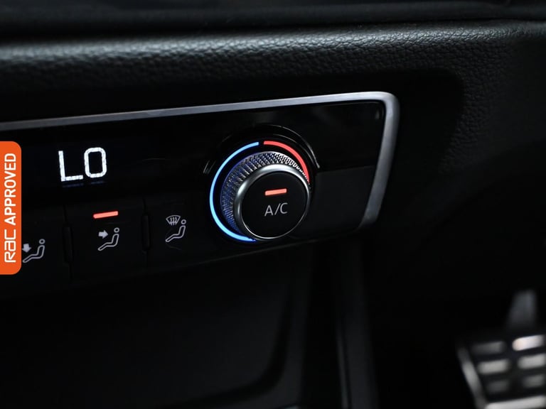 2019 Audi Q3 1.5 TFSI CoD 35 S line SUV 5dr Petrol S Tronic Euro 6 (s/s) (150 ps) SUV PETROL Auto...