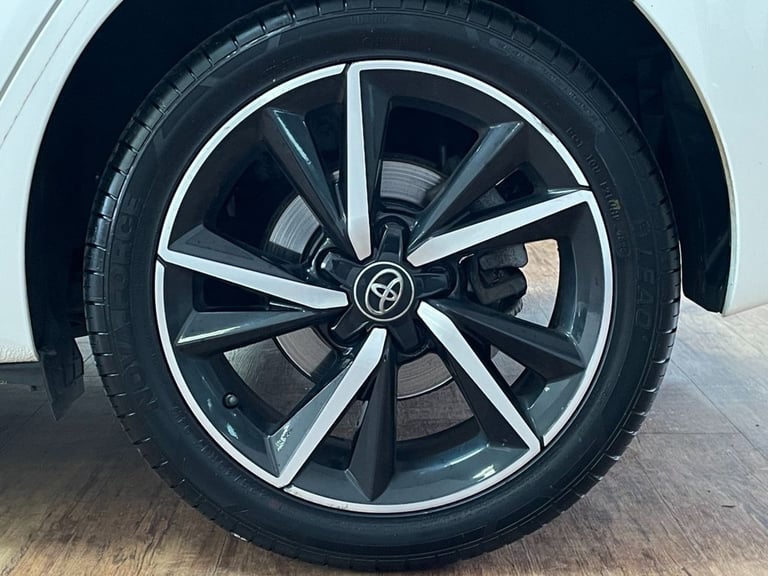 2017 Toyota Auris 1.2T Design TSS 5dr HATCHBACK PETROL Manual