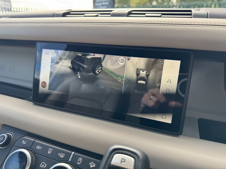 2021 Land Rover Defender 2.0 P300 HSE 90 3dr Auto [6 Seat] Estate Petrol Automatic