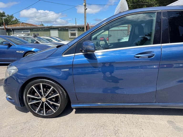 2025 Mercedes-Benz AROCS 1.6 B 180 Blue Efficiency MPV PETROL Automatic