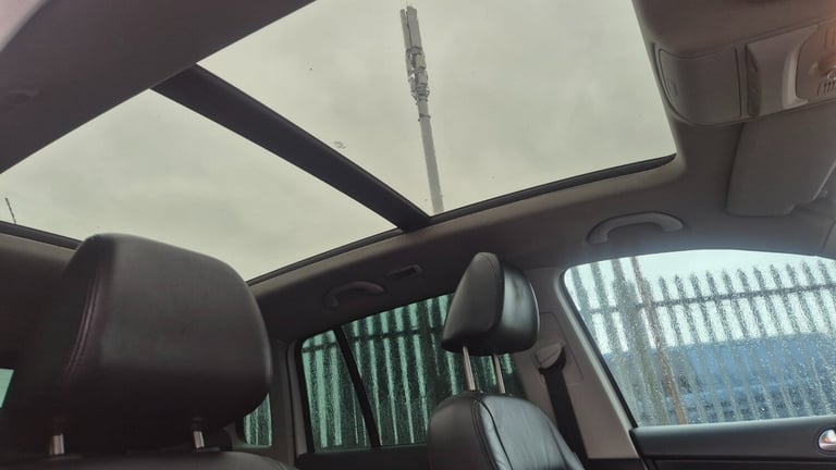 2009 Volkswagen Tiguan 2.0 TDi R-Line 170 5dr ESTATE Diesel Manual