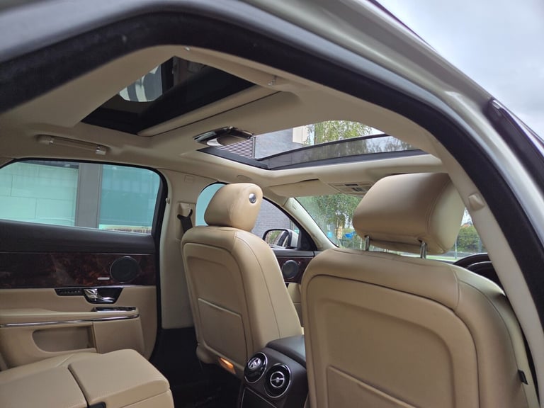 JAGUAR XJ 3.0D V6 PREMIUM LUXURY AUTO AUTOMATIC *FULL HISTORY TOP SPEC xf xe