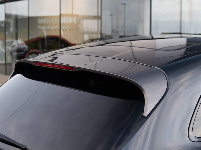 2022 Porsche Macan 2.0T T SUV 5dr Petrol PDK 4WD Euro 6 (s/s) (265 ps) Petrol