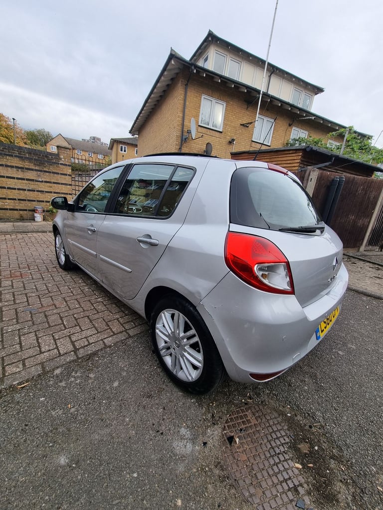 Renault, CLIO, Hatchback, 2010, Other, 1598 (cc), 5 doors