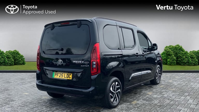 2025 Toyota PROACE CITY Verso 100kW Design L1 50kWh 5dr Auto Electric Estate Estate Electric Auto...