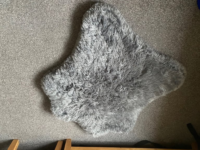 Dog bed brand new in box 