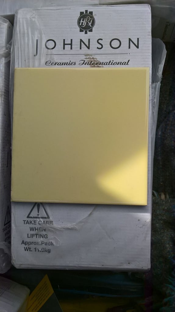 Yellow wall tiles 135x135x6