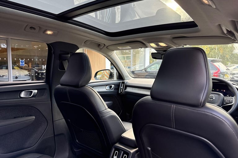 2022 Volvo XC40 2.0 B4 MHEV Ultimate SUV 5dr Petrol Hybrid DCT Auto Euro 6 (s/s) (197 ps) ESTATE ...