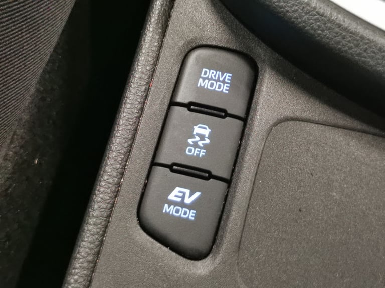 2024 Toyota Yaris Cross 1.5 VVT-h Icon SUV 5dr Petrol Hybrid E-CVT Euro 6 (s/s) (116 ps) - REVERS...