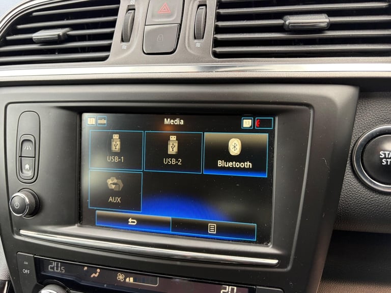 2018 Renault Kadjar 1.3 TCe Dynamique Nav Euro 6 (s/s) 5dr HATCHBACK Petrol Manual