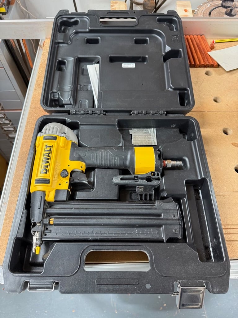 DeWalt Brad Nailer with Compressor and Hose