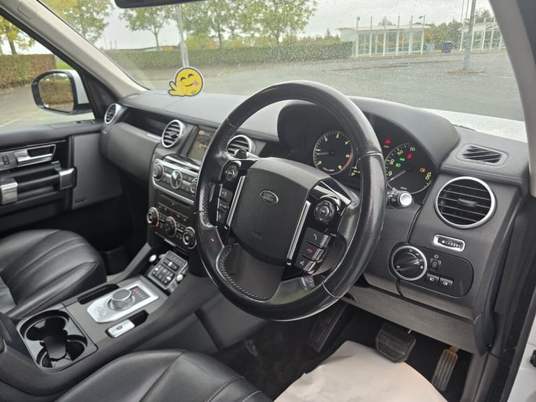 2015 Land Rover Discovery 3.0 SDV6 SE Tech 5dr Auto ESTATE DIESEL Automatic