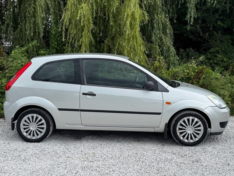 2005 Ford Fiesta 1.25 Style 3dr HATCHBACK PETROL Manual - Image 10