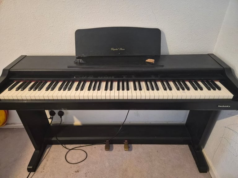 image for Technics SX-PX201 digital piano.