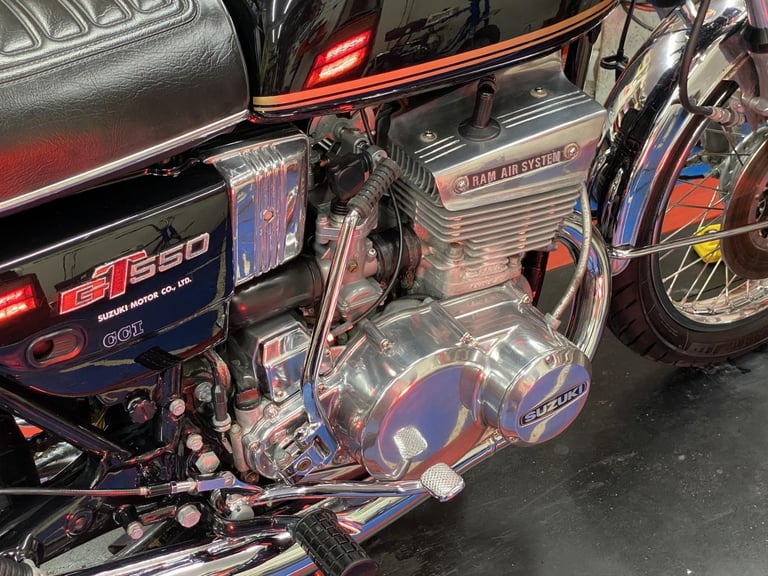 1976 Suzuki GT550 Model A Classic Vintage, Super Clean, Nice Condition, MUST SEE