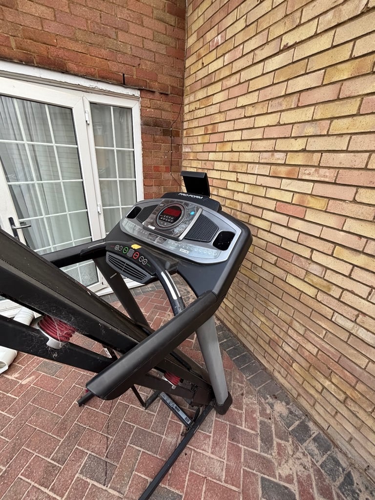 600i Folding Treadmill Review Proform Performance 600i 600i