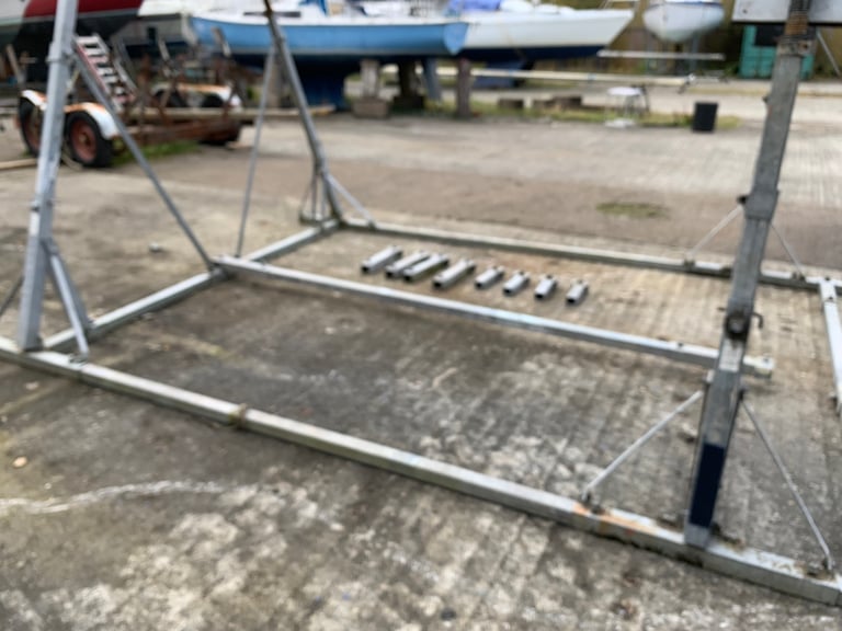 Yacht Cradle 6 leg Tennamast 