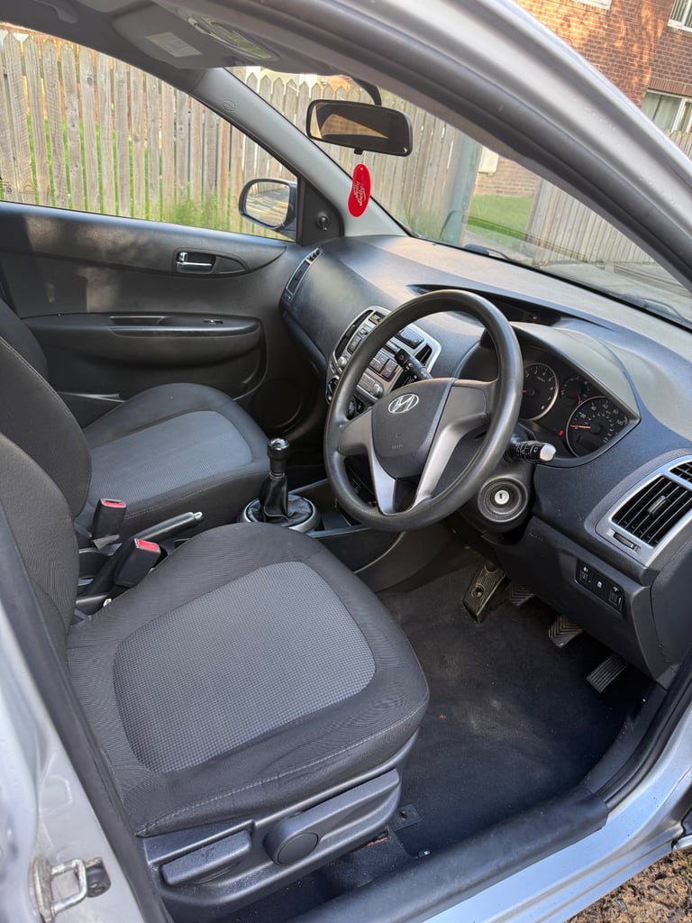 Hyundai, I20, Hatchback, 2013, Manual, 1248 (cc), 5 doors