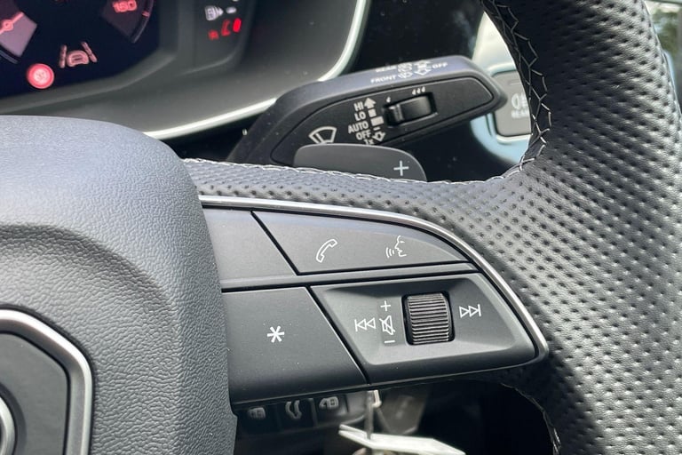 2025 Audi Q3 1.5 TFSI CoD 35 Black Edition SUV 5dr Petrol S Tronic Euro 6 (s/s) (150 ps) ESTATE P...