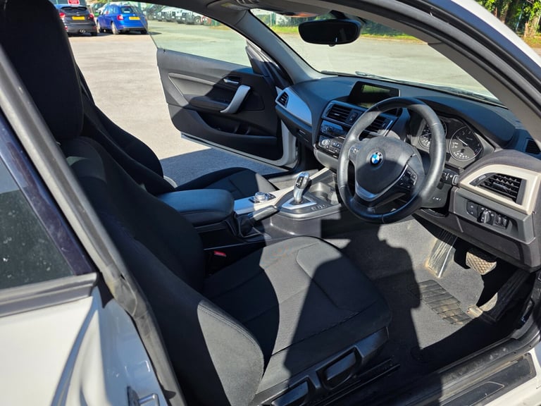 2016 BMW 2 Series 218i SE 2dr Step Auto 8 SPEEDS, NEW SHAPE, PETROL, WHITE COUPE Petrol Automatic