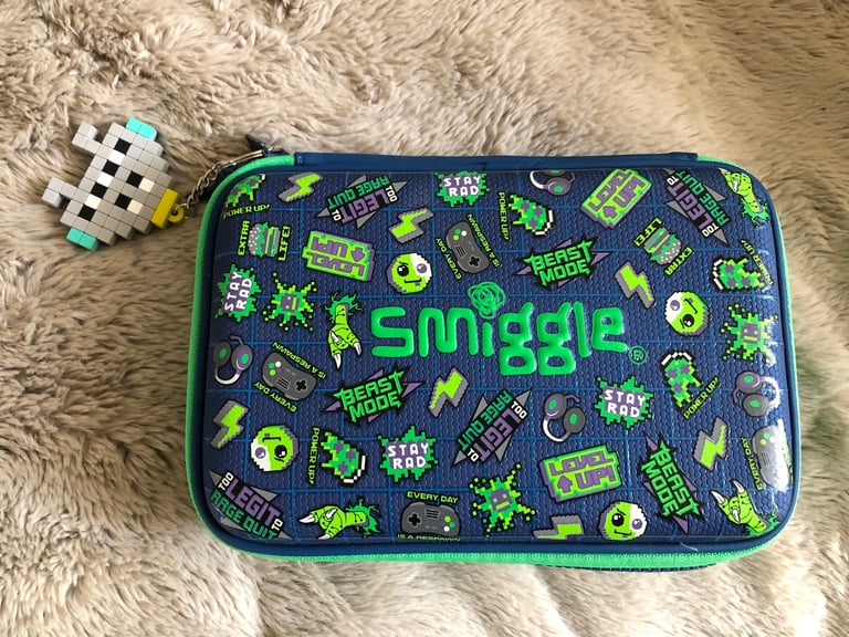 image for SMIGGLE PENCIL CASE 