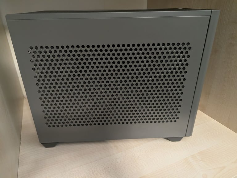 Gaming PC; Ryzen 7, RX 7000, 32 Gb Ram, 1TB SSD.