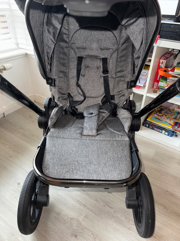Venicci pram pushchair and carrycot 