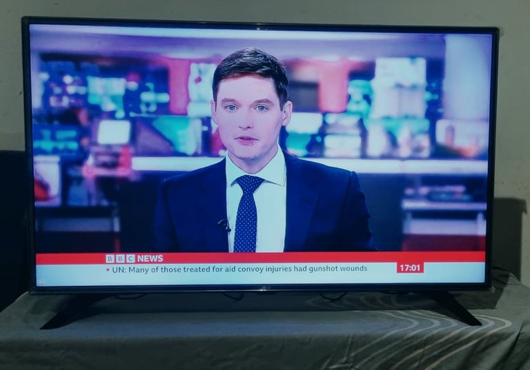 LG Smart WebOS 43inch Tv (Please Read Description)